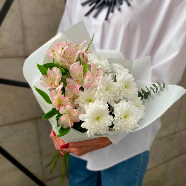 Букет цветов "Тихий шепот"